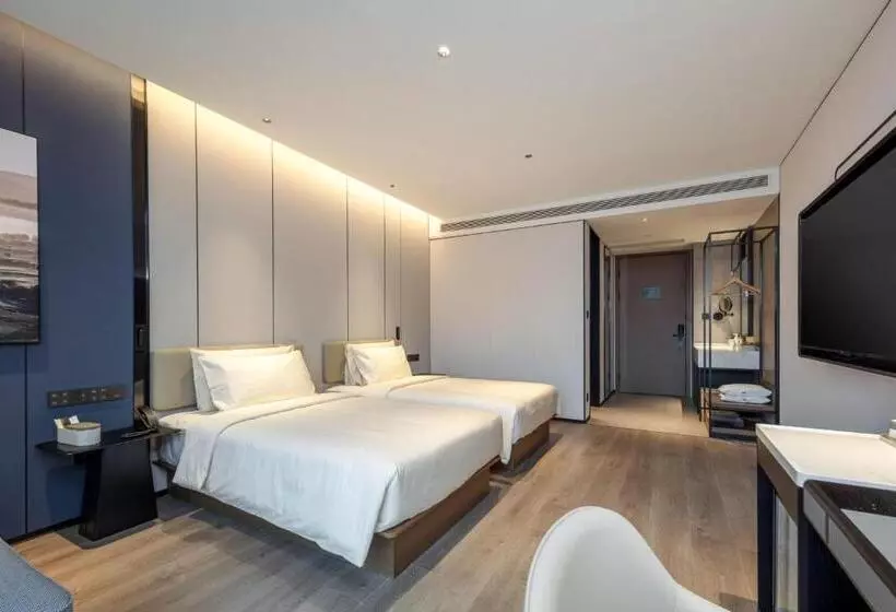 Atour Hotel Hangzhou East Railway Station West Square