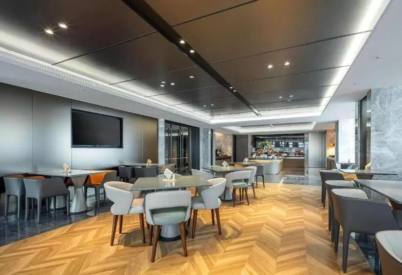 Atour Hotel Hangzhou East Railway Station West Square