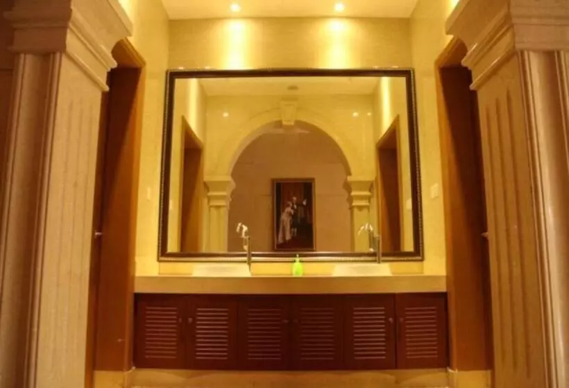 The Grace Hotel Shanghai Yexie