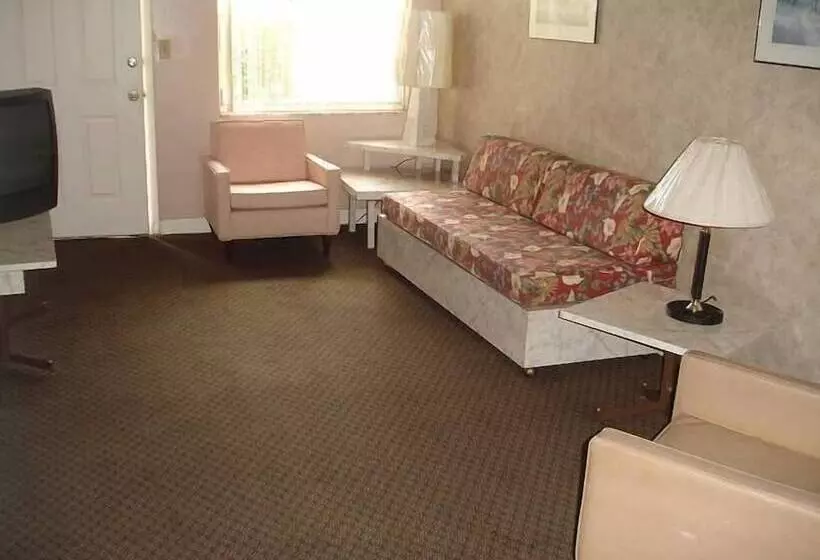 Belleair Village Motel