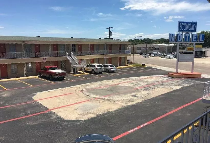 Economy Motel