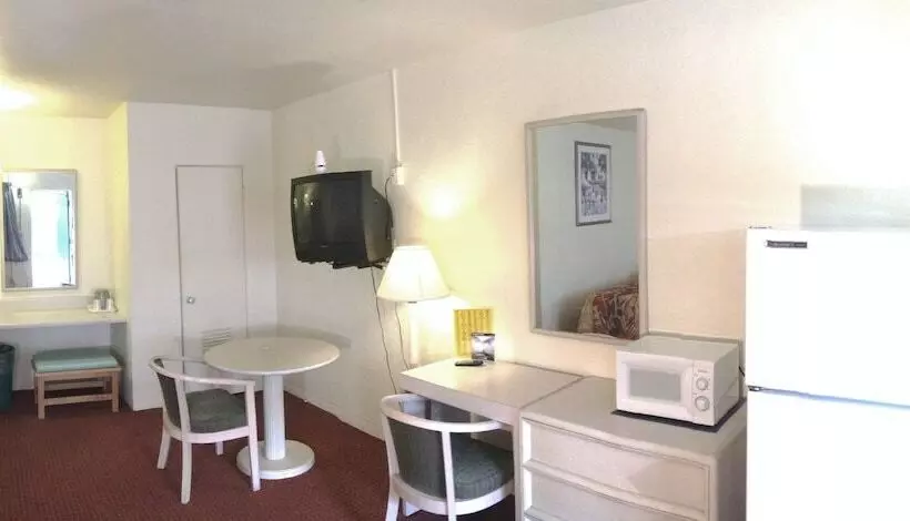 Hawaii Motel