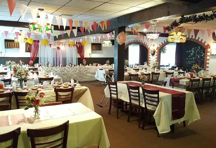 בית מלון כפרי Crystal Brook Resort & Mountain Brauhaus