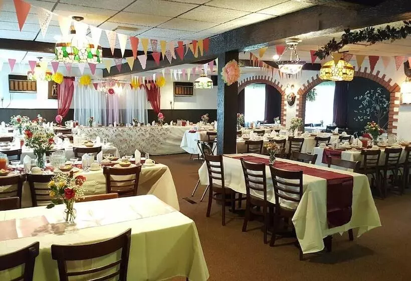 Hotelli Crystal Brook Resort & Mountain Brauhaus