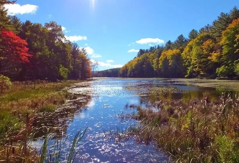 Hotelli Crystal Brook Resort & Mountain Brauhaus