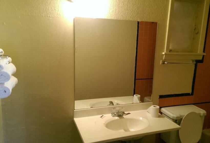 בית מלון כפרי Deluxe Inn