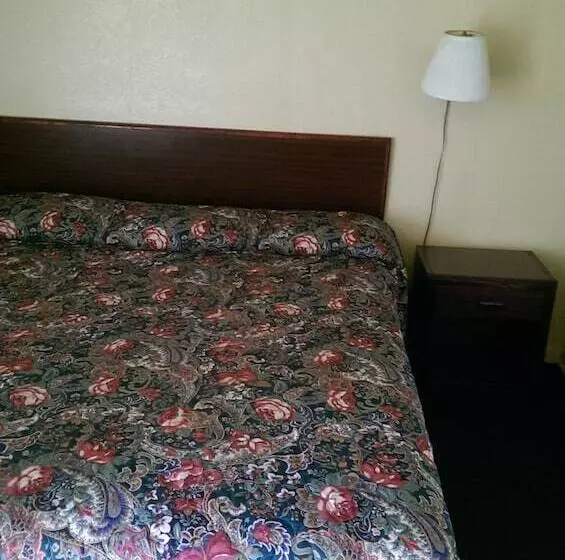 ホテル Deluxe Inn