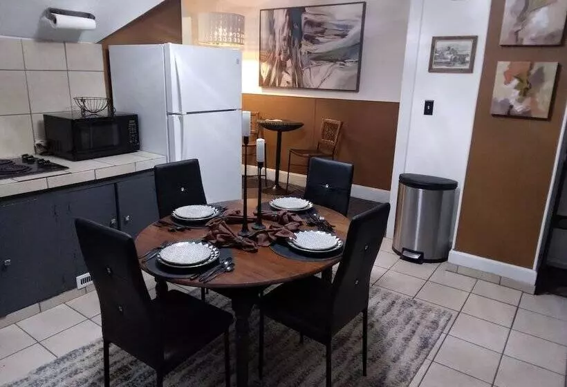 ホテル Hitching Horse Inn