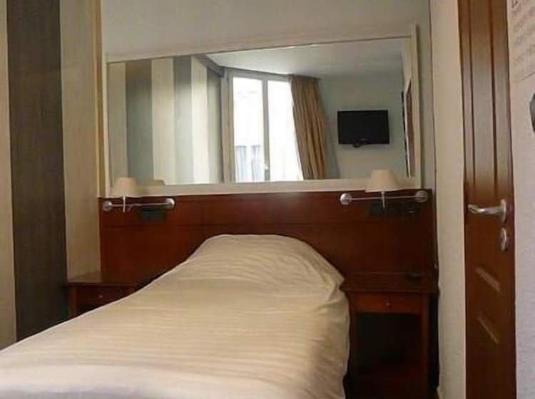 בית מלון כפרי Le Paname Clichy