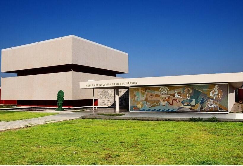 Villa Real Hotel & Suites