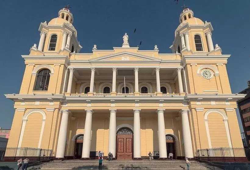 Villa Real Hotel & Suites