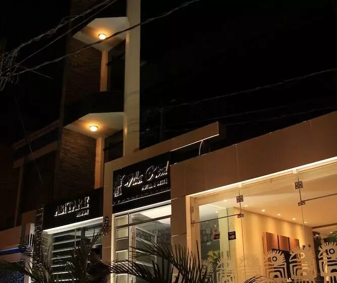 Villa Real Hotel & Suites