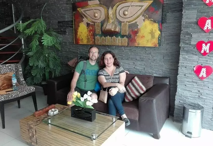 Villa Real Hotel & Suites