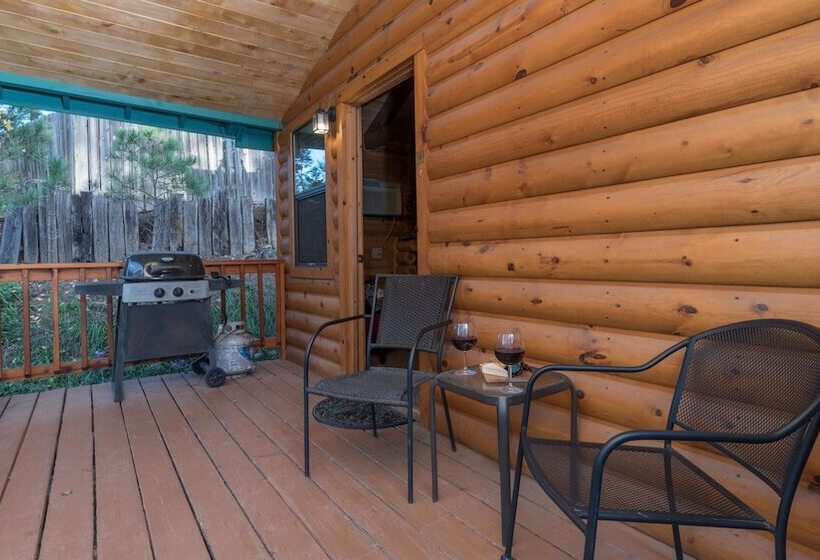 فندق Canyon Cabins