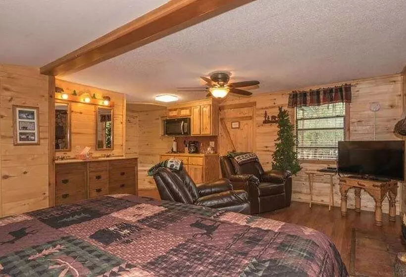 Hotelli Canyon Cabins