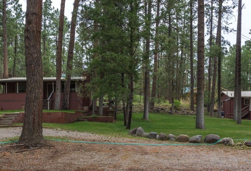 فندق Canyon Cabins