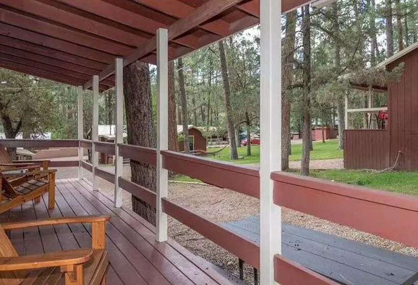 Hotelli Canyon Cabins