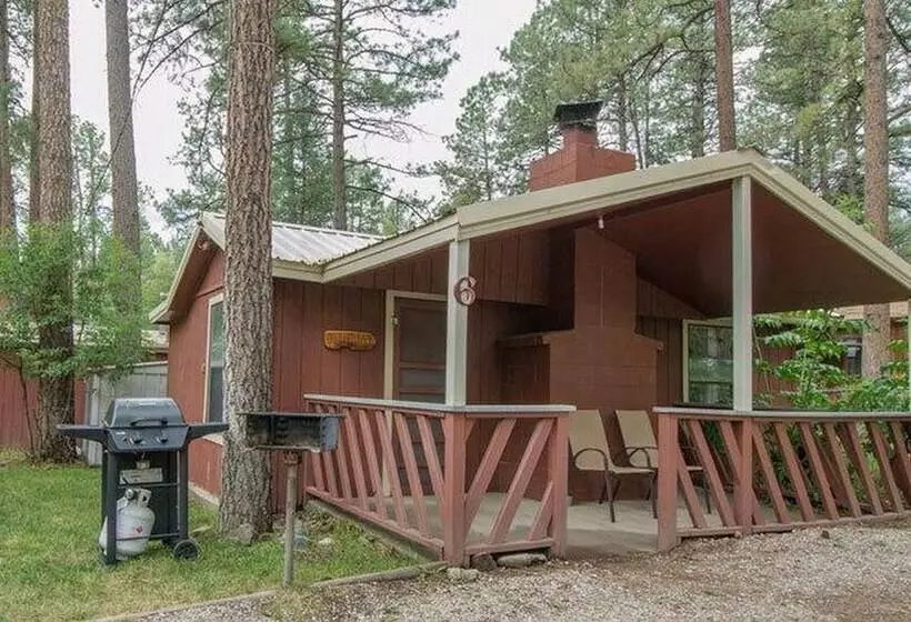 Hotelli Canyon Cabins