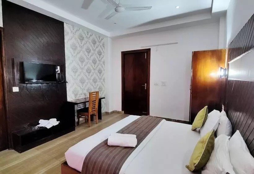 هتل Neelgiri