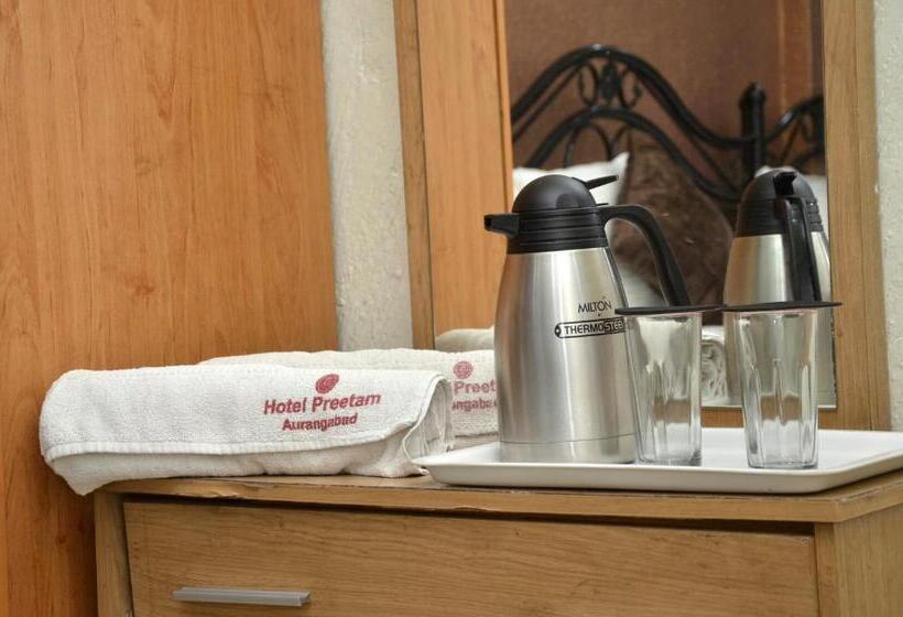 هتل Preetam Aurangabad