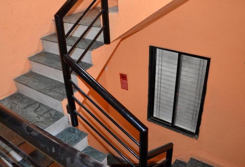 هتل Preetam Aurangabad