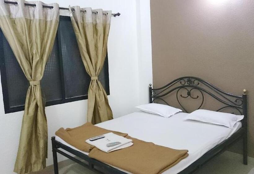 هتل Preetam Aurangabad