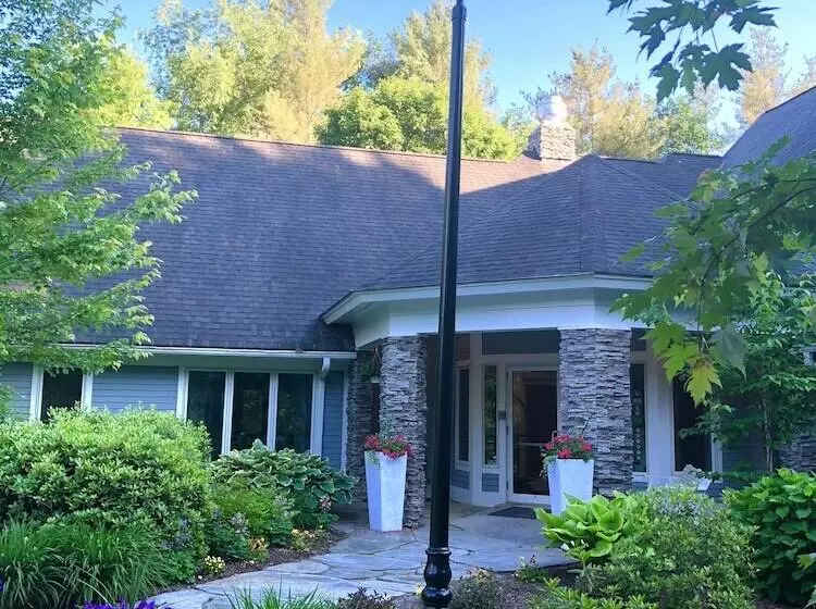 ホテル Stone Hill Inn