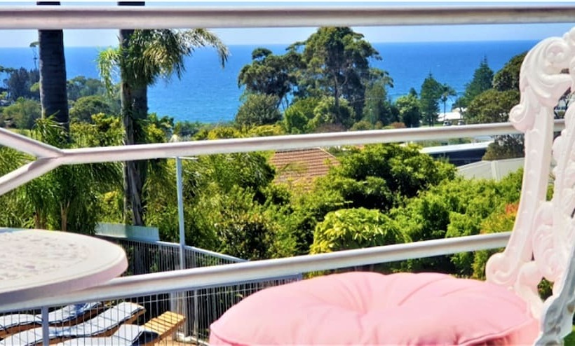 Mollymook Ocean View Motel Rewards Longer Stays  Over 18s Only