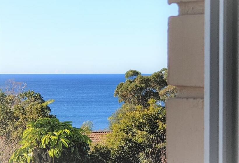 Mollymook Ocean View Motel Rewards Longer Stays  Over 18s Only