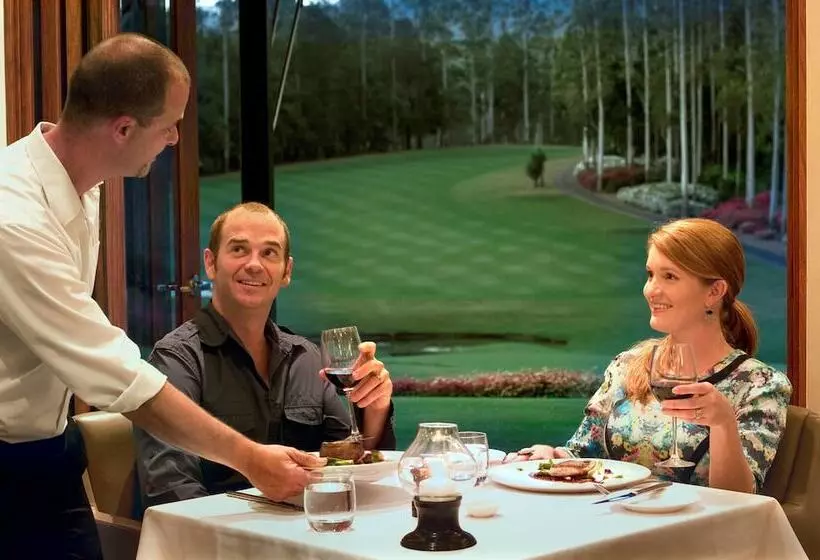 Hotelli Bonville Golf Resort