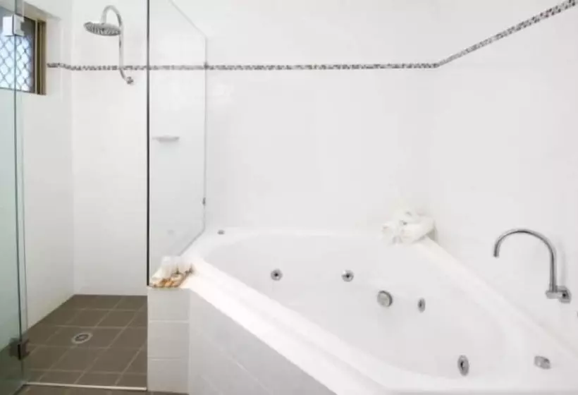 Hotelli Bonville Golf Resort