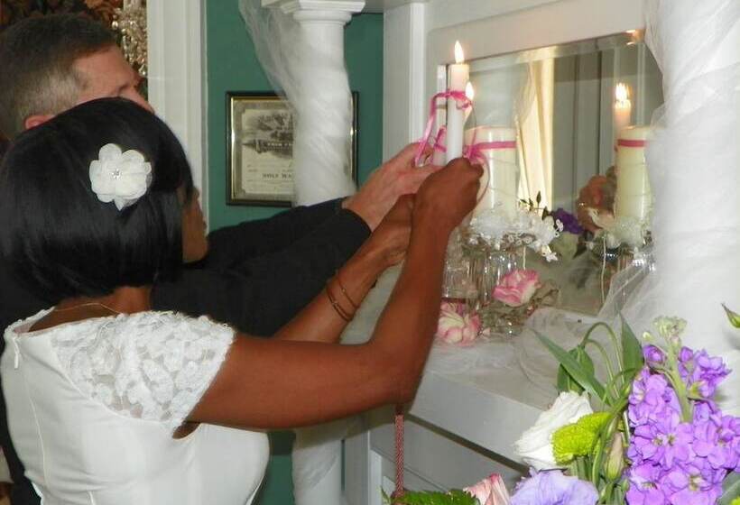 فندق Coastal Dreams Bed & Breakfast