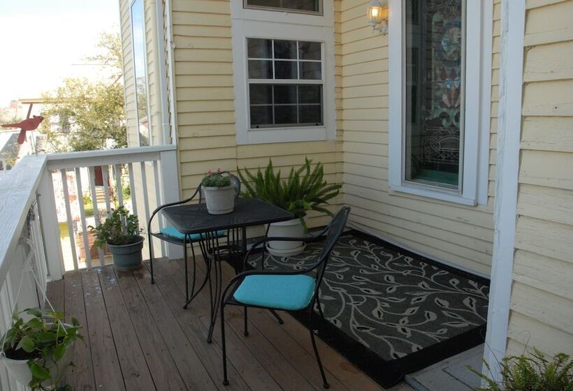 فندق Coastal Dreams Bed & Breakfast