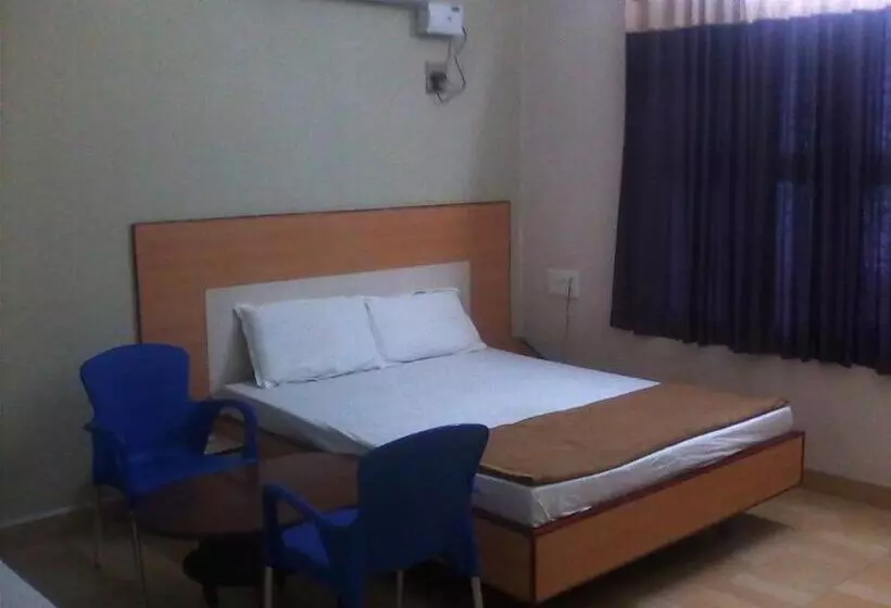 ホテル Pasuparthy Residency