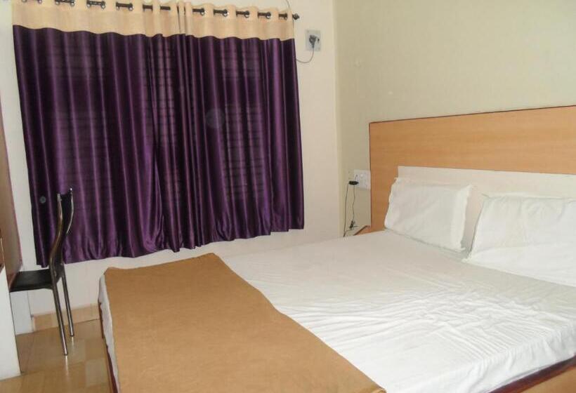 Hotel Pasuparthy Residency