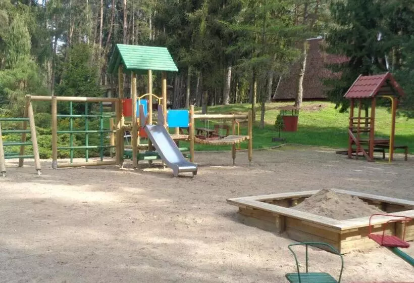 Hotelli Ow Inter Piast Kalbornia   Z Własną Plażą Z Kąpieliskiem I Przystanią