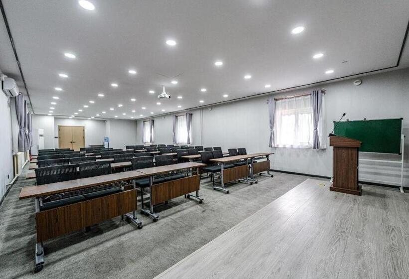 Starway Hotel Taiyuan Changfeng Street Wucheng Road