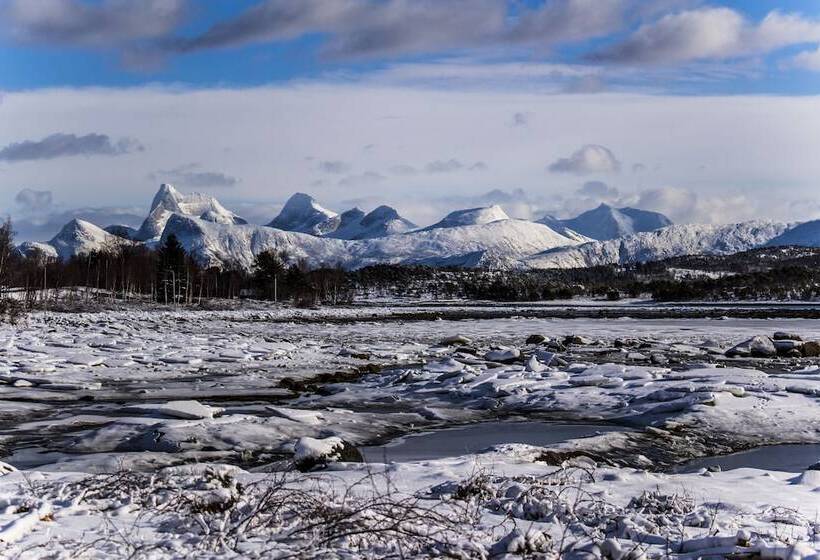 ホテル Tysfjord Turistsenter