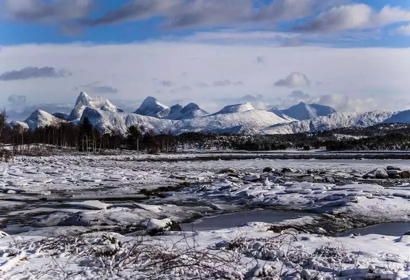 Hotelli Tysfjord Turistsenter