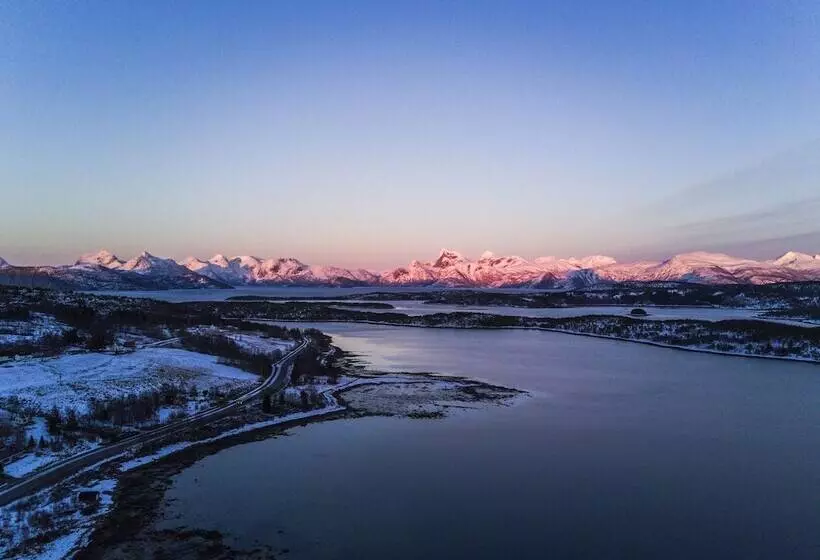 Hotelli Tysfjord Turistsenter