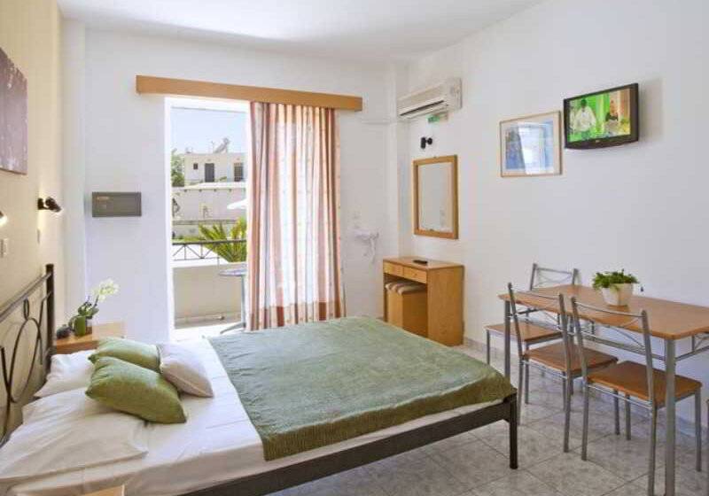 Dias Studios & Suites