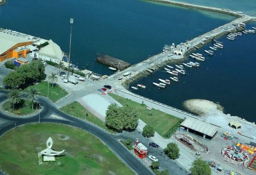 هتل Harbour Suites