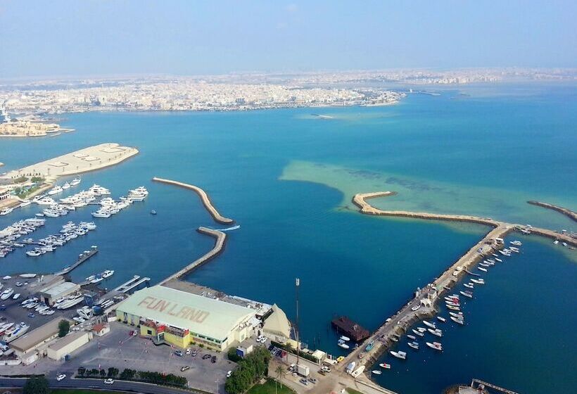 هتل Harbour Suites