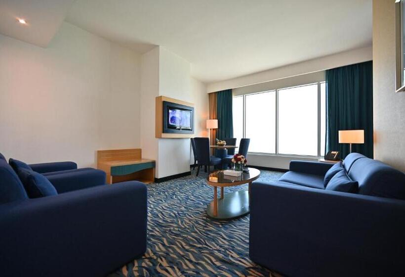 هتل Harbour Suites