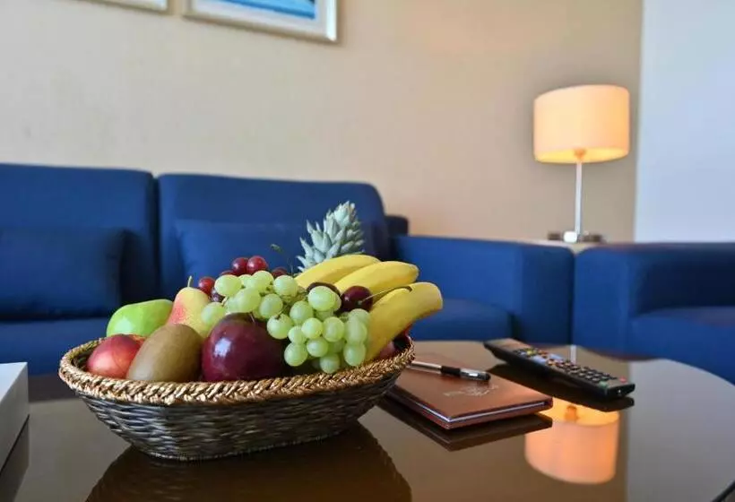 هتل Harbour Suites