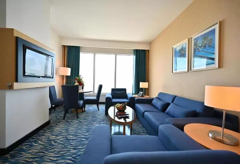 هتل Harbour Suites