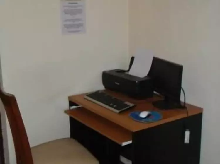 호텔 Adonis Guest House