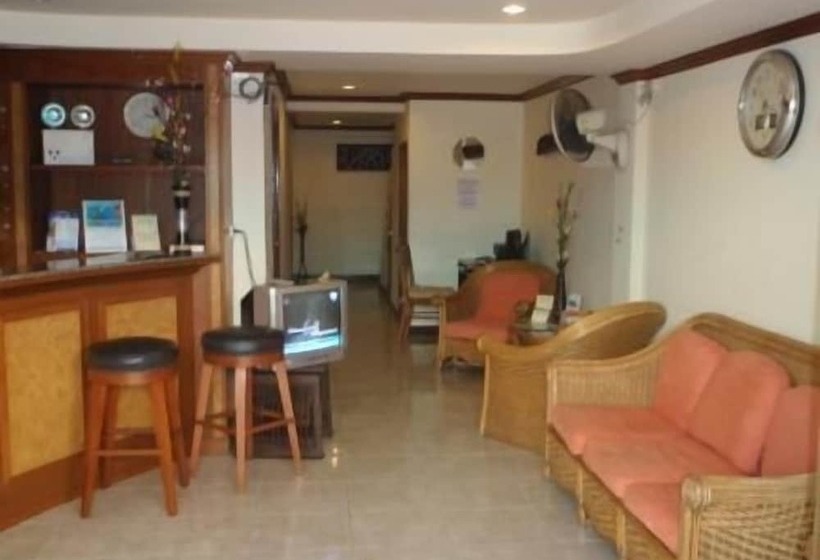 호텔 Adonis Guest House