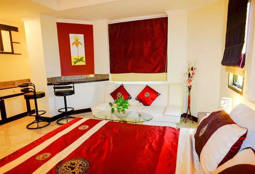 호텔 Adonis Guest House