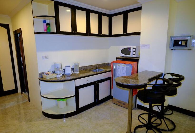 호텔 Adonis Guest House